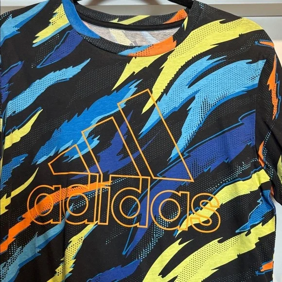 Lot of 2x [Jordan] & [adidas] Short-Sleeved Graphic T-Shirts Youth Sz Large/XL - Picture 11 of 14